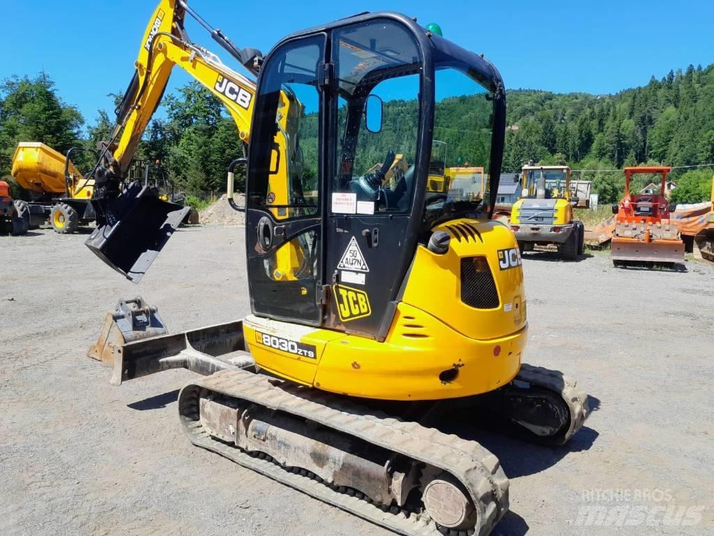 JCB 8018 Minikoparki