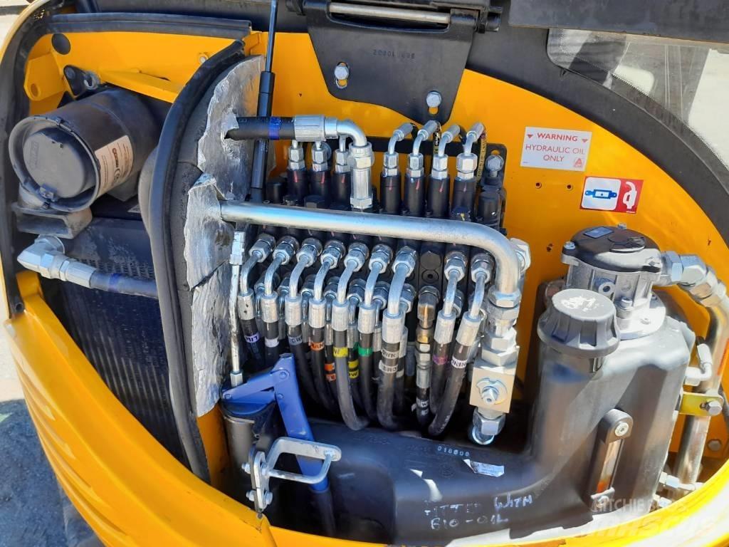 JCB 8018 Minikoparki