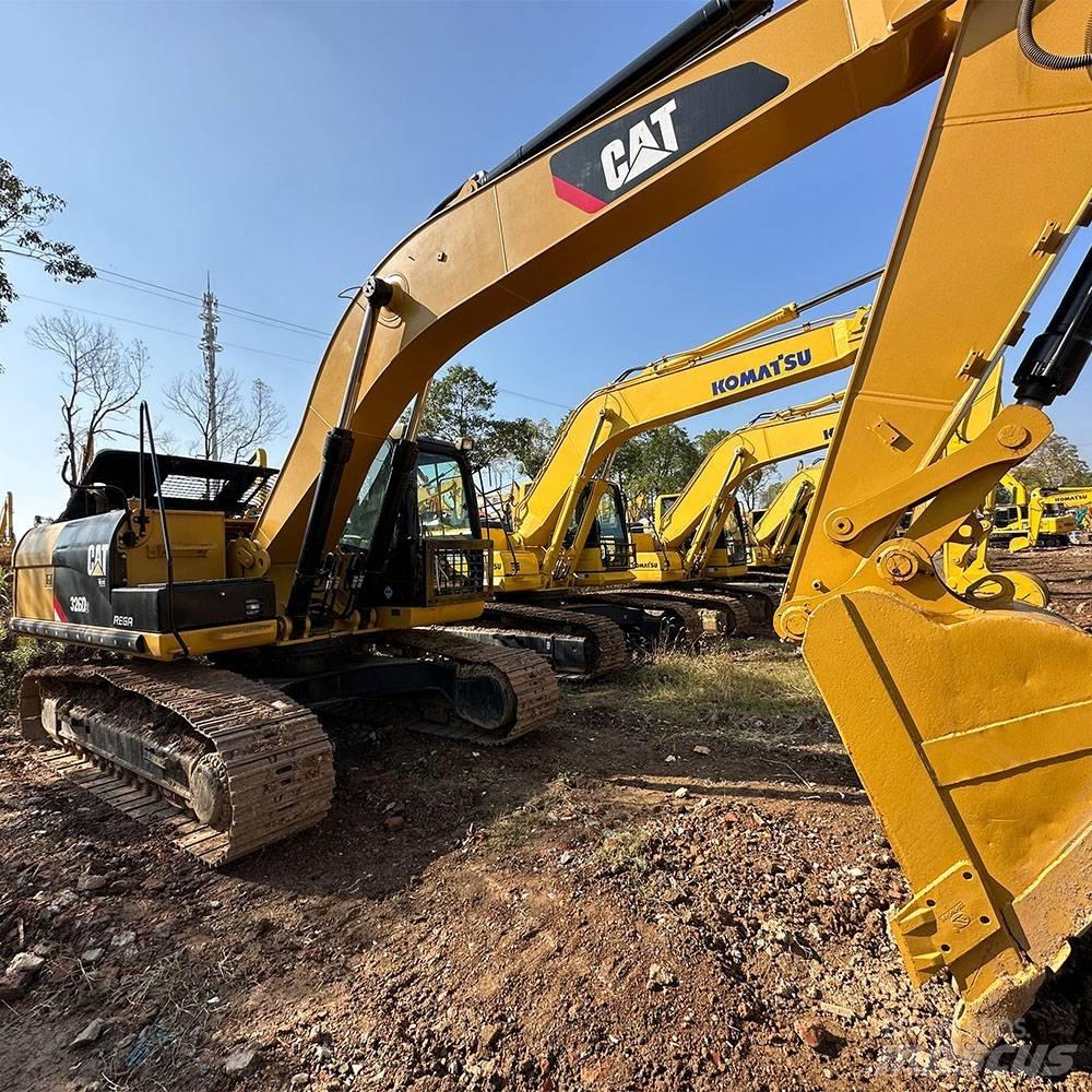 CAT 326D Koparki gąsienicowe
