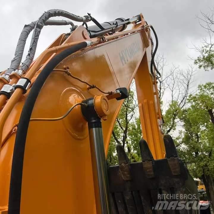 Hyundai R220LC-9S Koparki gąsienicowe