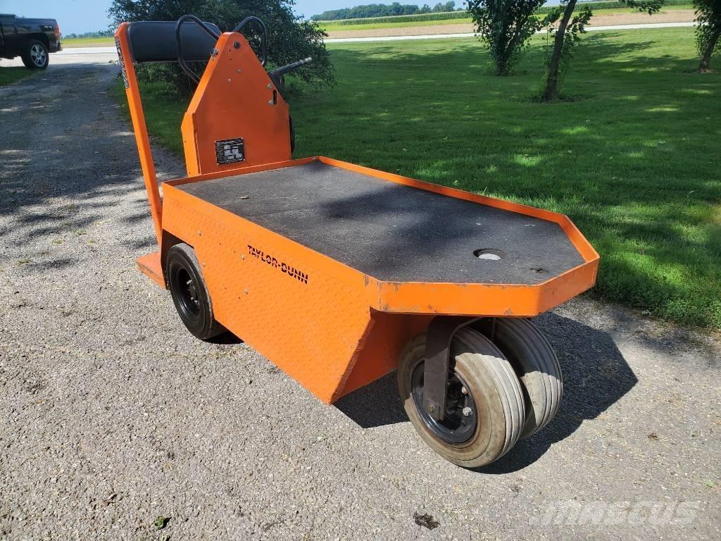 Taylor-Dunn SC100 Wózki widłowe samochodowe ciągnące