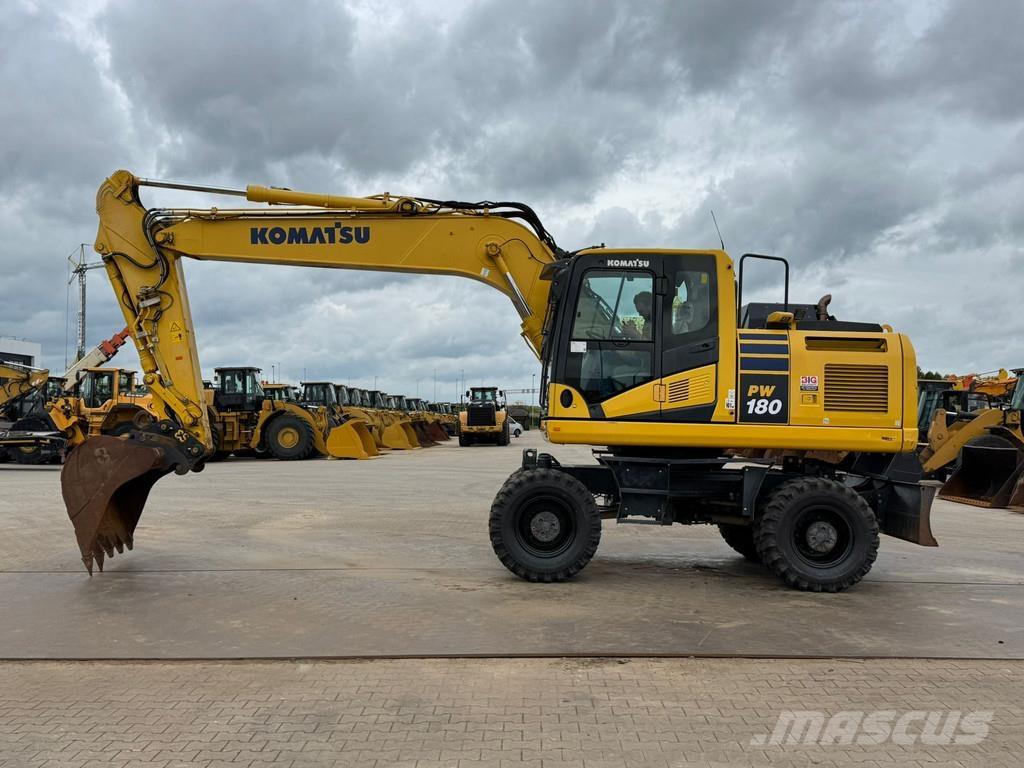 Komatsu PW180-11 Koparki kołowe