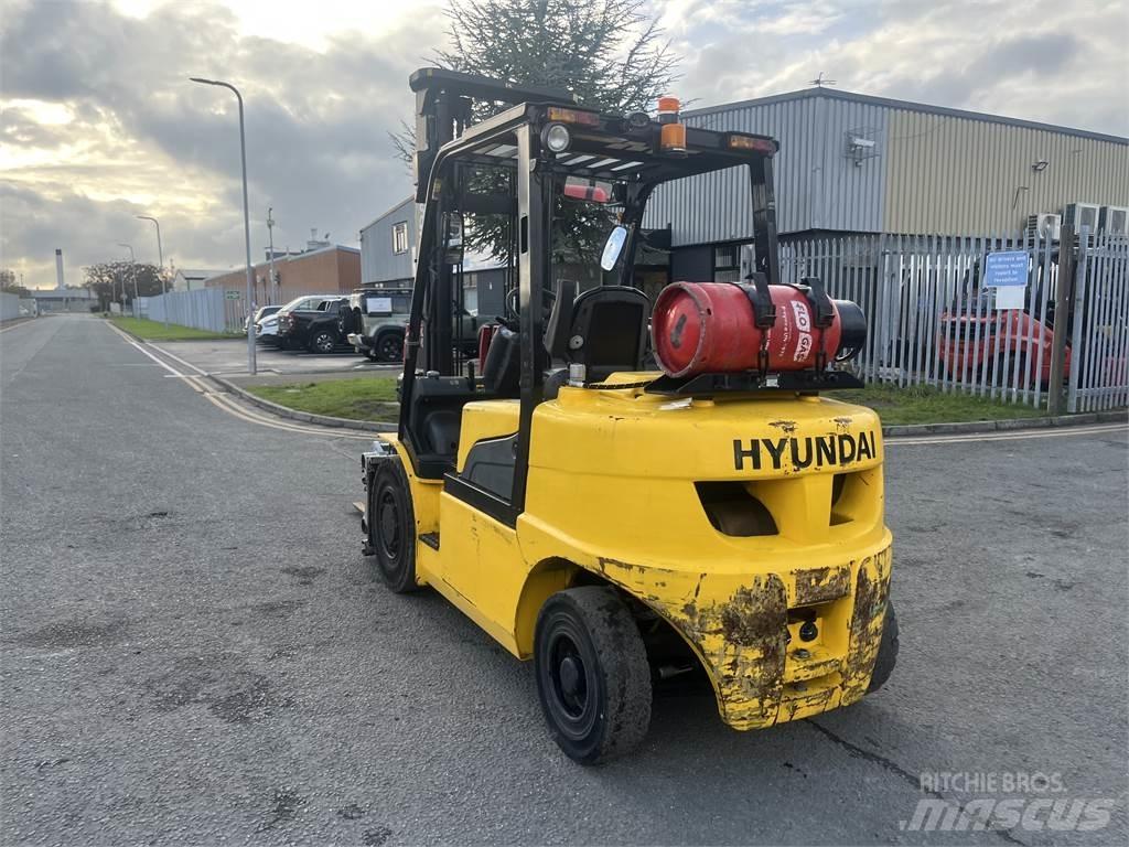 Hyundai 35L-7A Wózki LPG