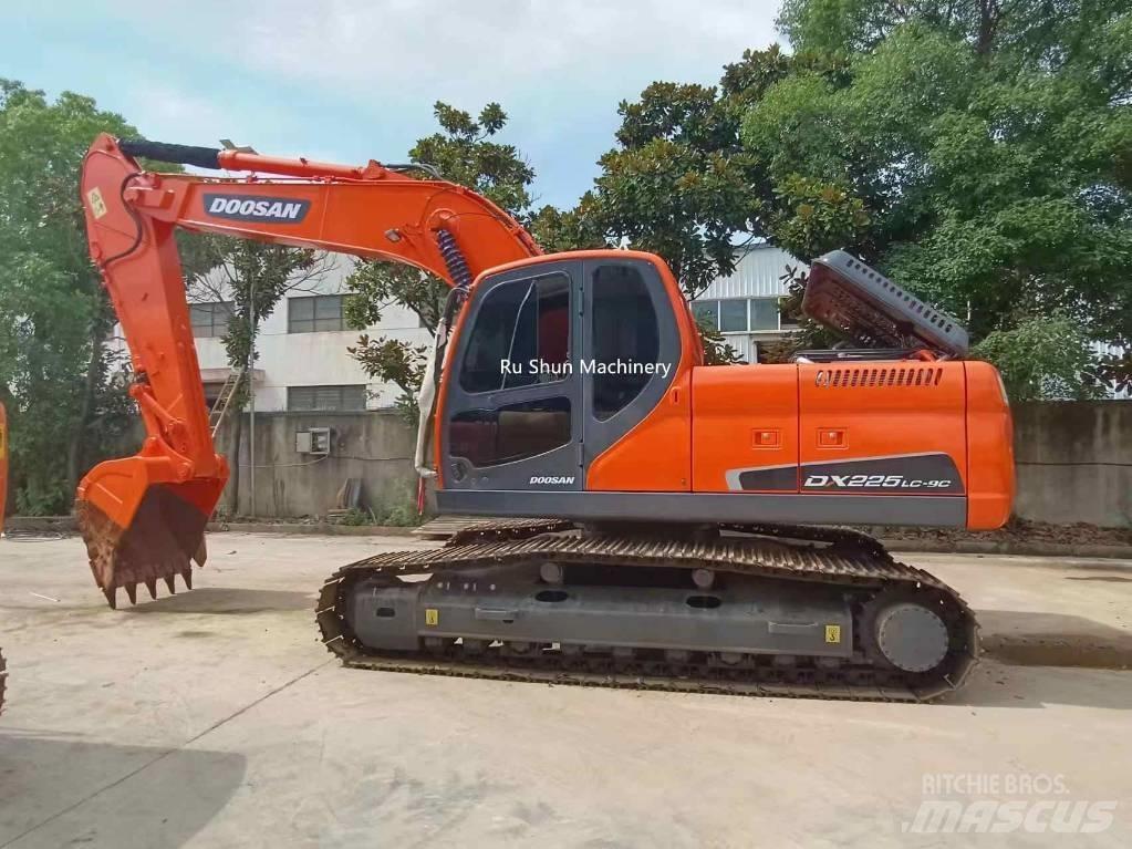 Doosan DX 225 LC Koparki gąsienicowe