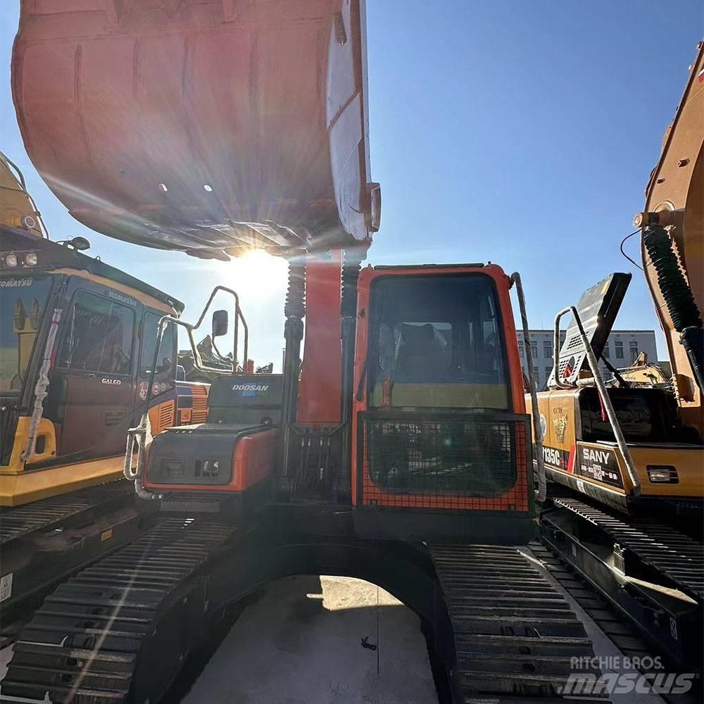 Doosan DX150LC-9C Koparki gąsienicowe