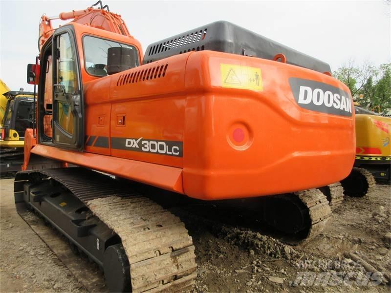 Doosan DX 300 LC Koparki gąsienicowe