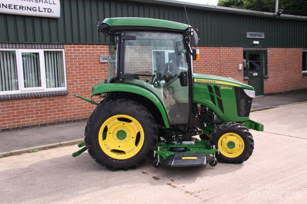 John Deere 3045 R Ciągniki rolnicze