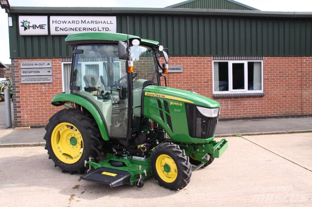 John Deere 3045 R Ciągniki rolnicze