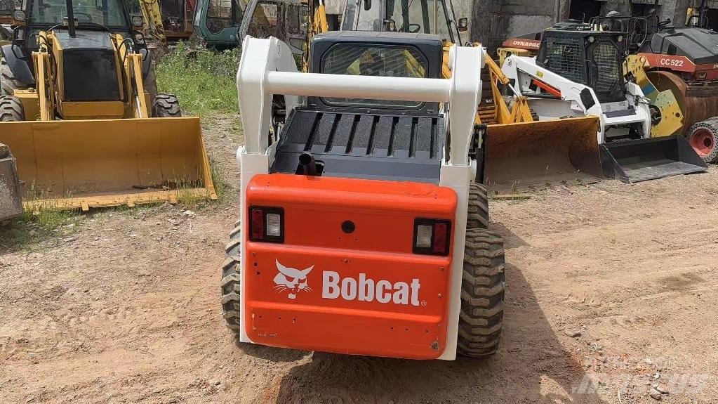 Bobcat S 300 Ładowarki burtowe