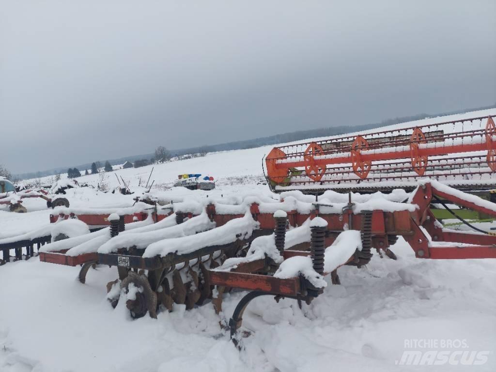 Rau . Inne maszyny i akcesoria uprawowe