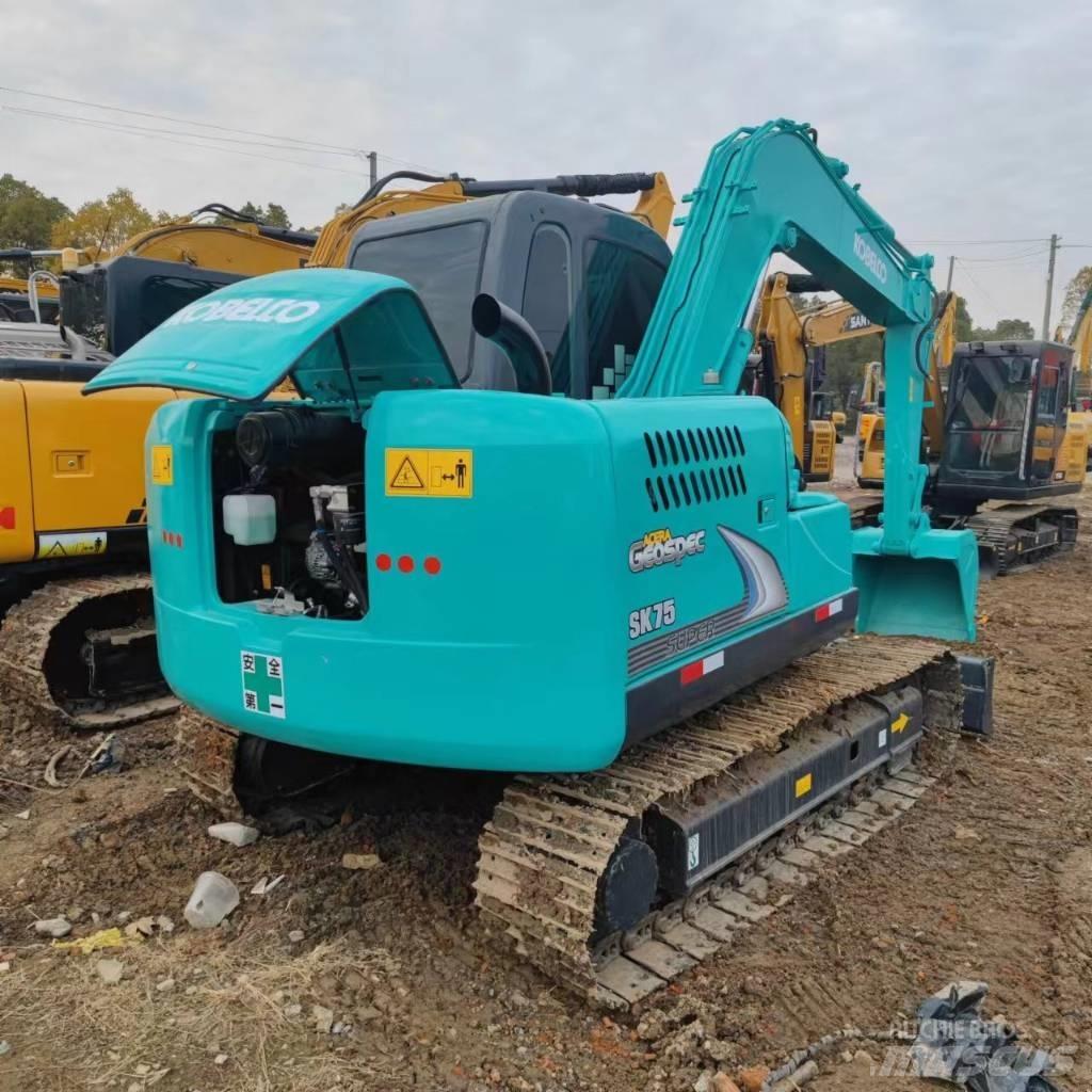 Kobelco SK 75 Koparki gąsienicowe
