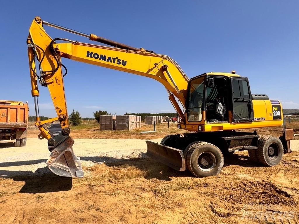 Komatsu PW 200-7K Koparki kołowe