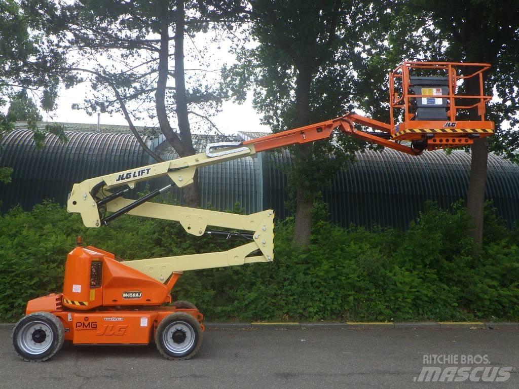JLG M450AJ Podnośniki przegubowe
