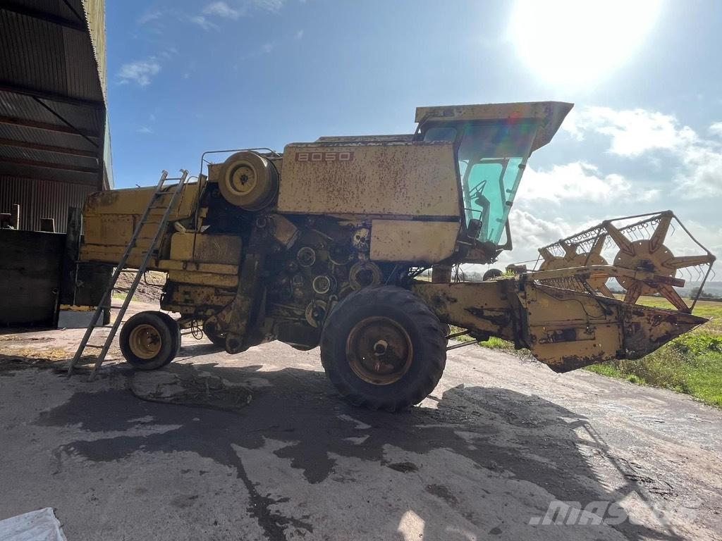 New Holland 8050 Kombajny zbożowe