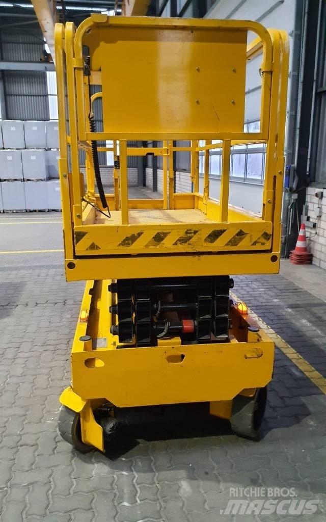 JCB S2646E (02316) Podnośniki nożycowe