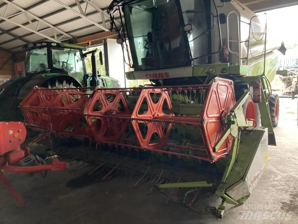 CLAAS Tucano 320 Kombajny zbożowe