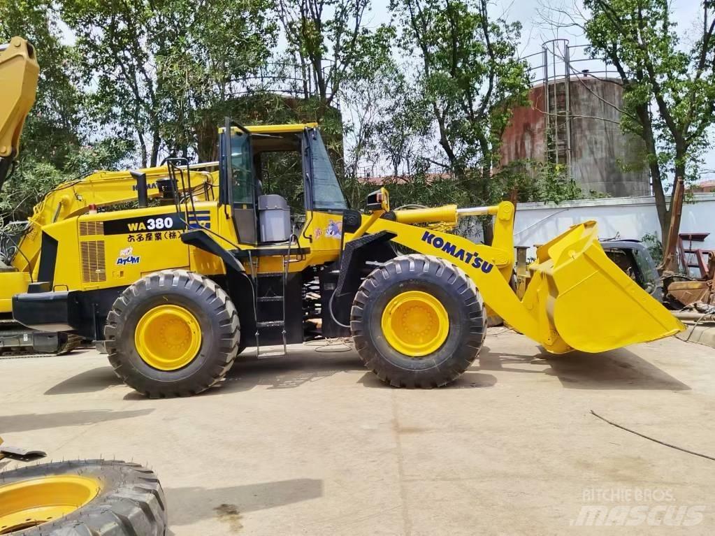 Komatsu WA 380 Ładowarki kołowe