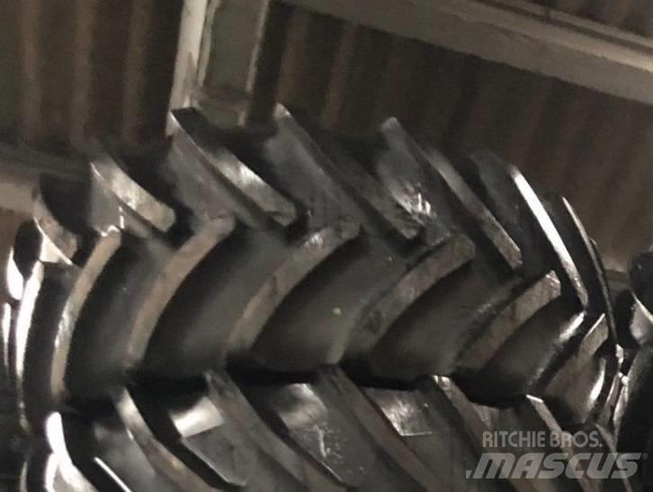 Trelleborg 900/60R32 Opony, koła i felgi
