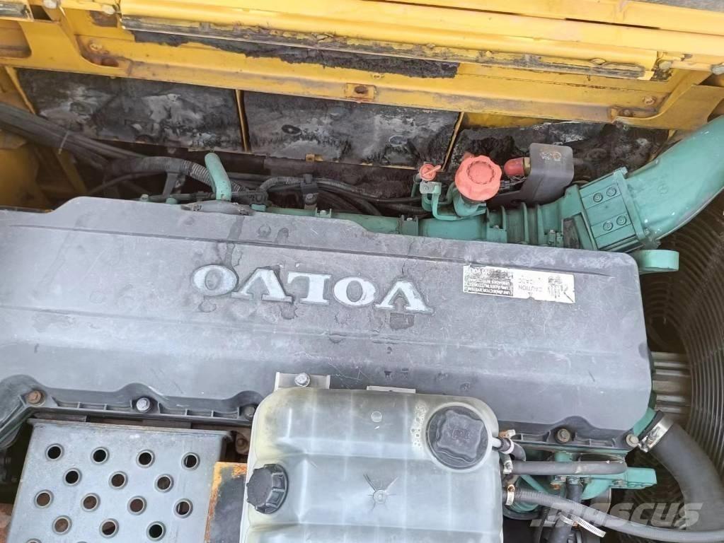 Volvo EC 480 Koparki gąsienicowe