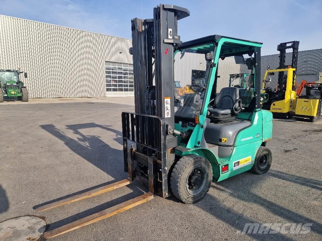 Mitsubishi FD30N Wózki widłowe wysokiego składowania