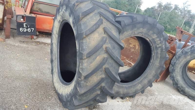  Pneus 540/65R34 Opony, koła i felgi