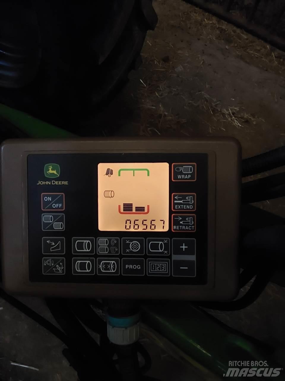 John Deere V 451 M Prasy zwijające