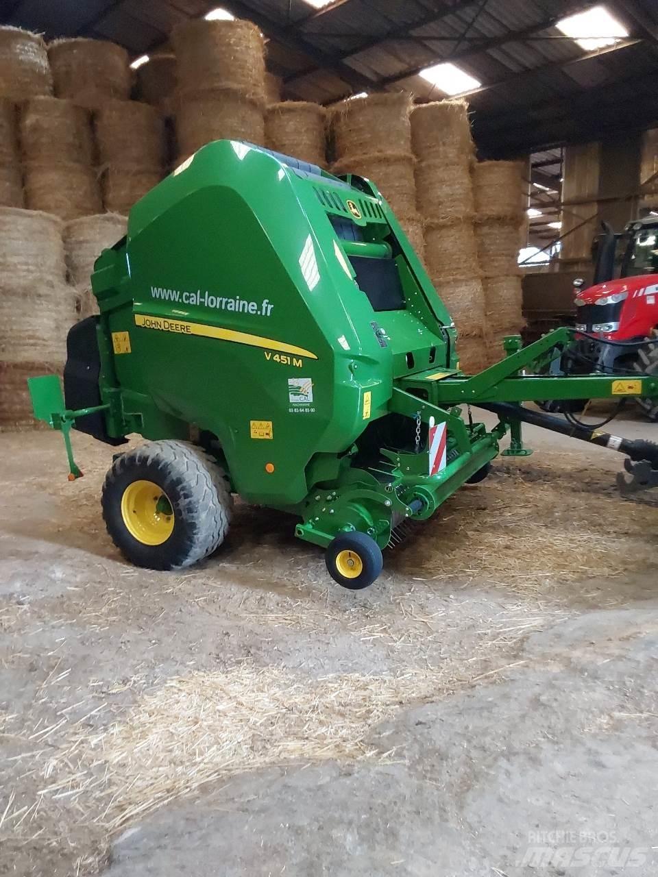 John Deere V 451 M Prasy zwijające
