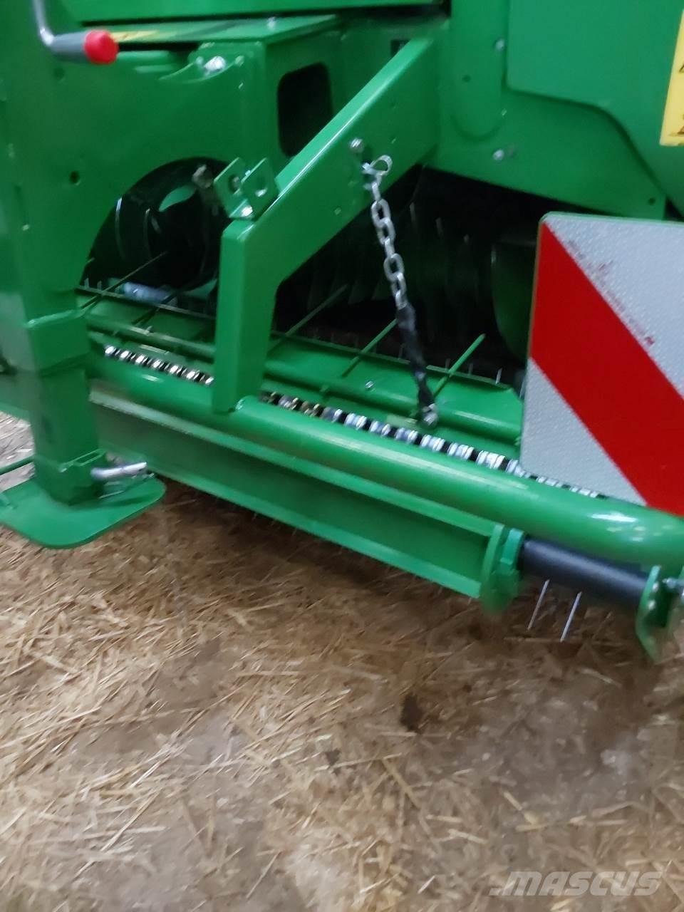 John Deere V 451 M Prasy zwijające