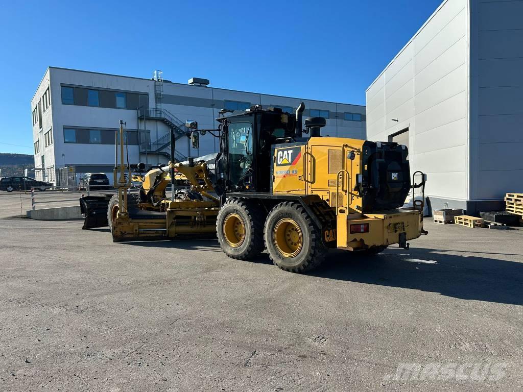 CAT 140 M 3 AWD Równiarki