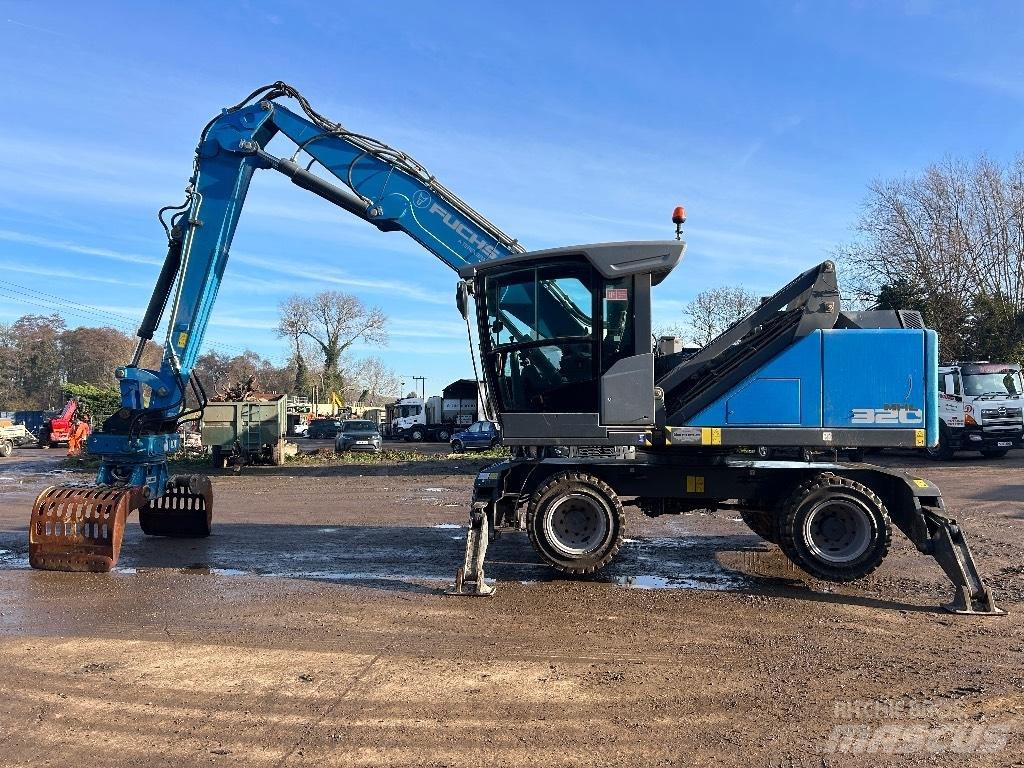 Fuchs MHL 320 T4F Koparki przeładunkowe