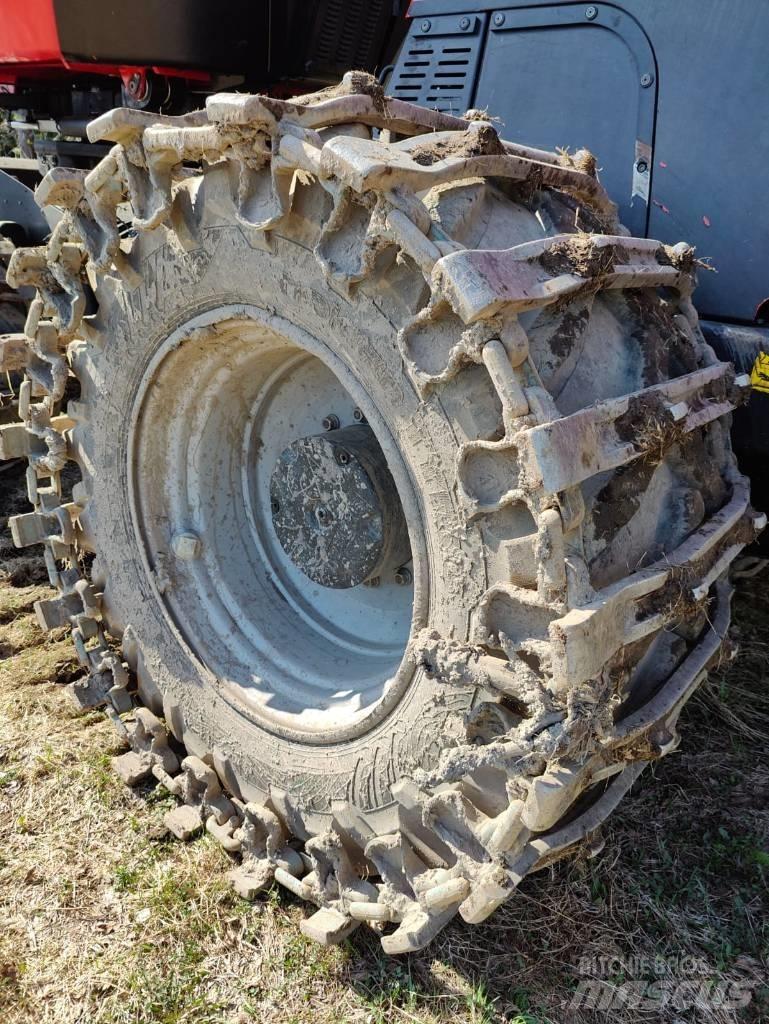 Komatsu 901 Harwestery