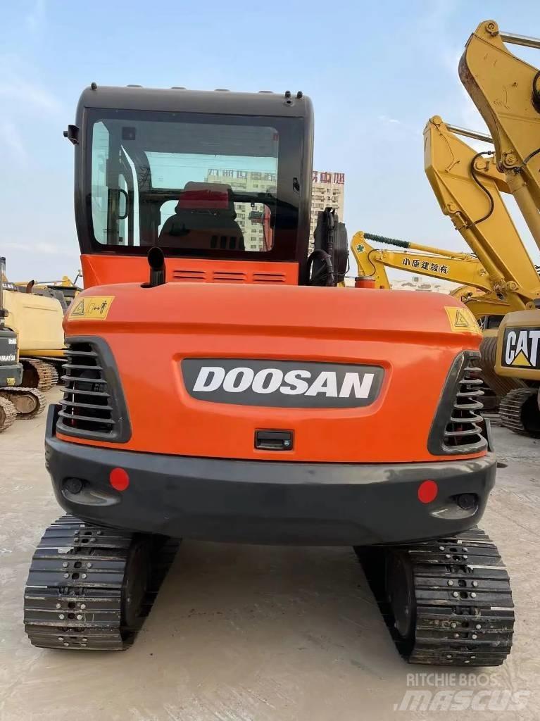 Doosan DX60 Koparki gąsienicowe