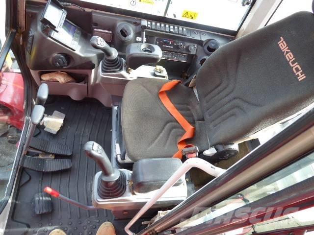 Takeuchi TB 260 Minikoparki