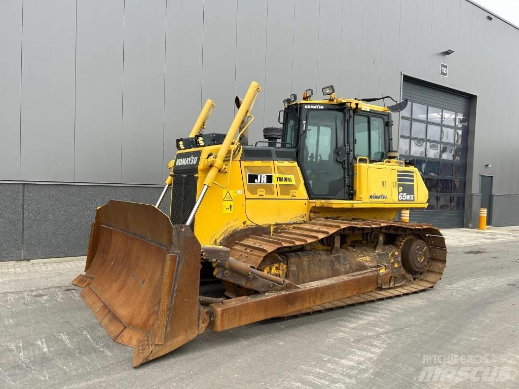 Komatsu D 65 WX-18 Spycharki gąsienicowe