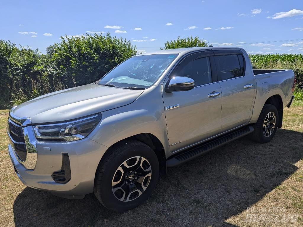 Toyota Hilux Pick-upy / Pojazdy z otwieranymi burtami