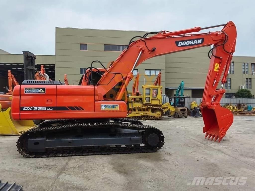 Doosan DX 225 LC Koparki gąsienicowe