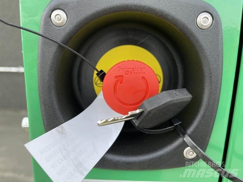 CAT DE 65 E 3 Agregaty prądotwórcze Diesla