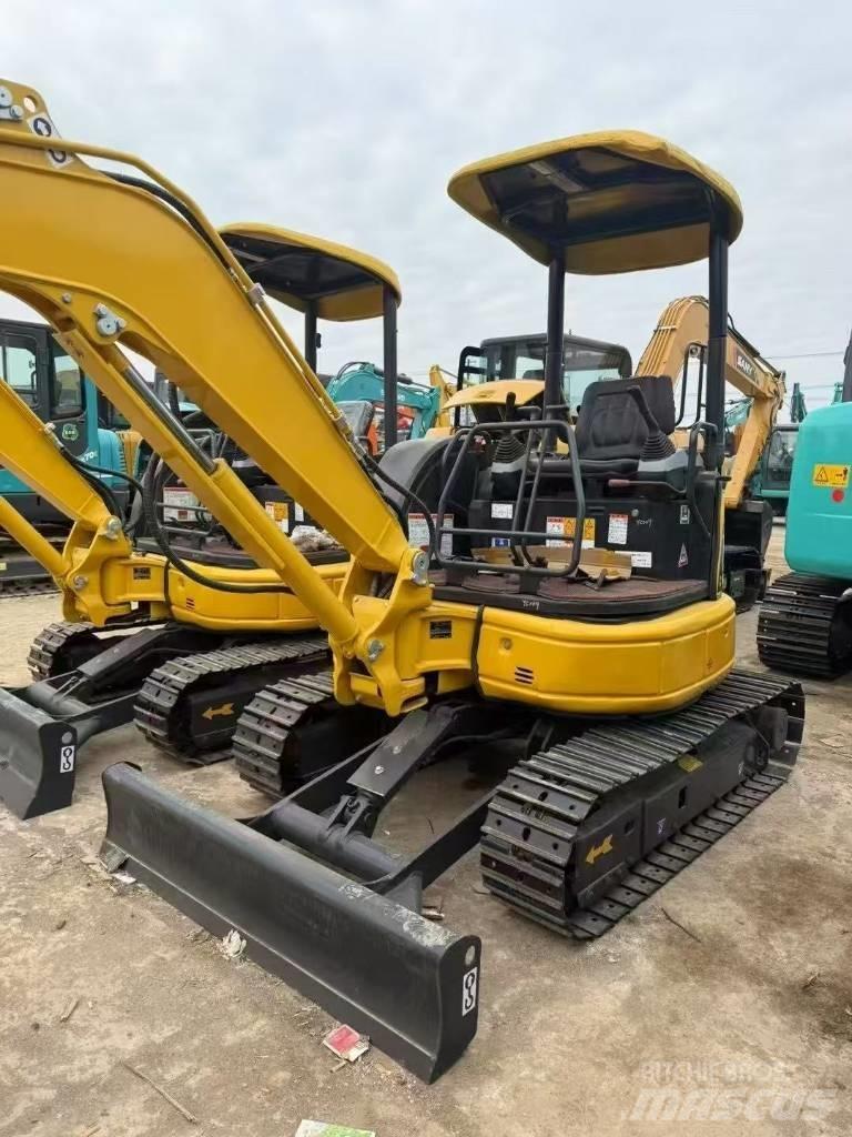 Komatsu 30 Koparki gąsienicowe