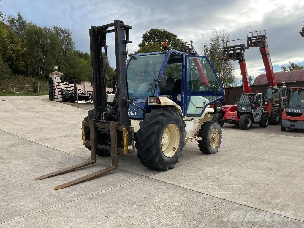 Manitou M 26.4 Wózki widłowe terenowe