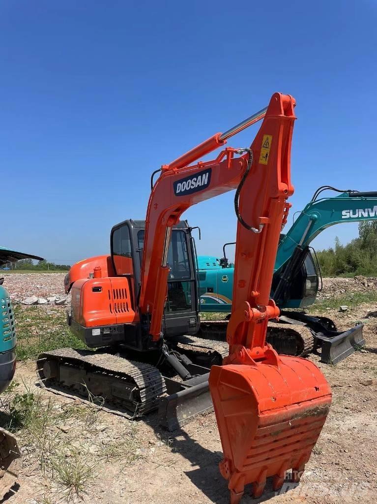 Doosan DX60 Koparki gąsienicowe