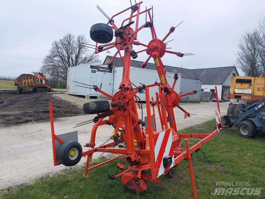 Kuhn GF 6401 M H Zgrabiarki i przetrząsacze
