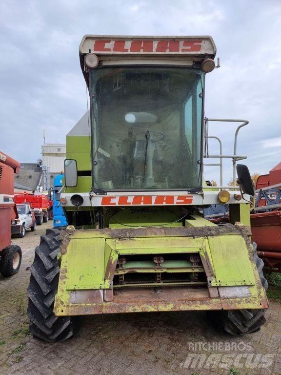 CLAAS 68s Kombajny zbożowe