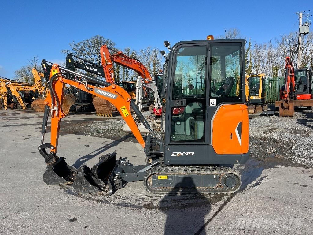 Doosan DX 19 Minikoparki