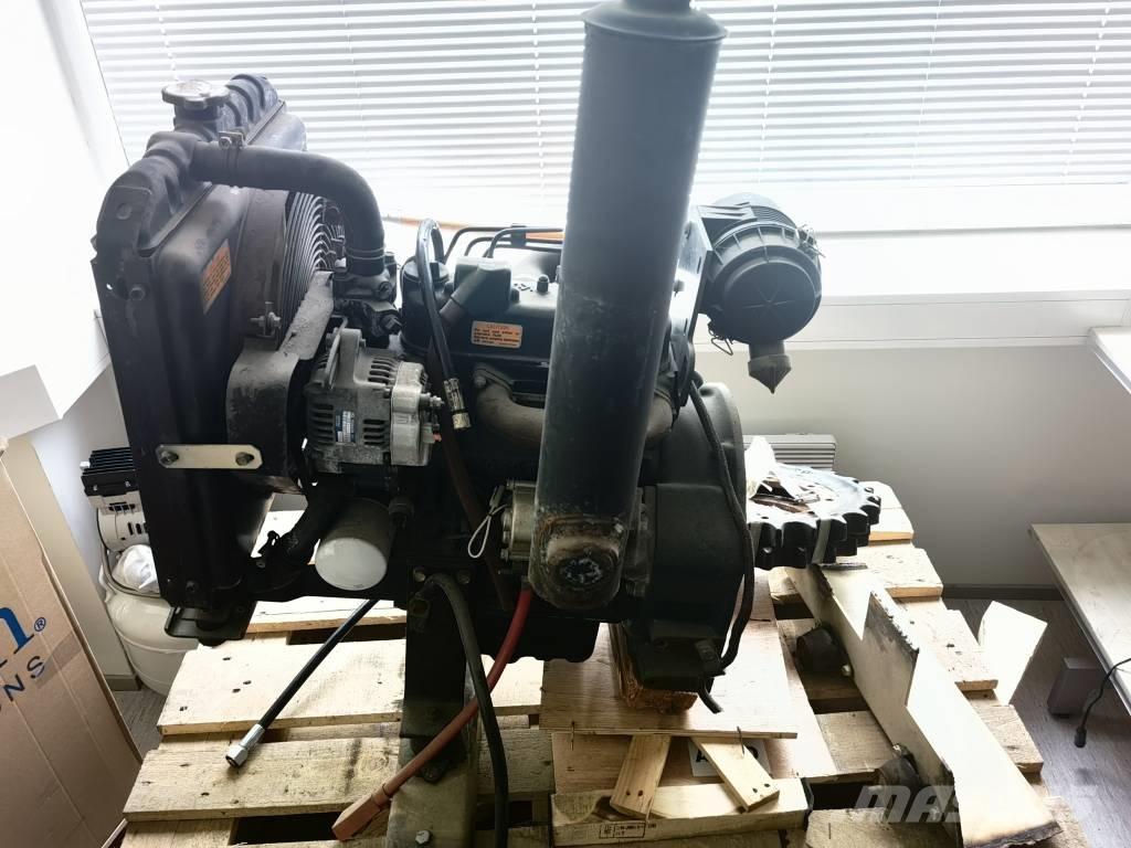 Kubota D905, D902 Silniki