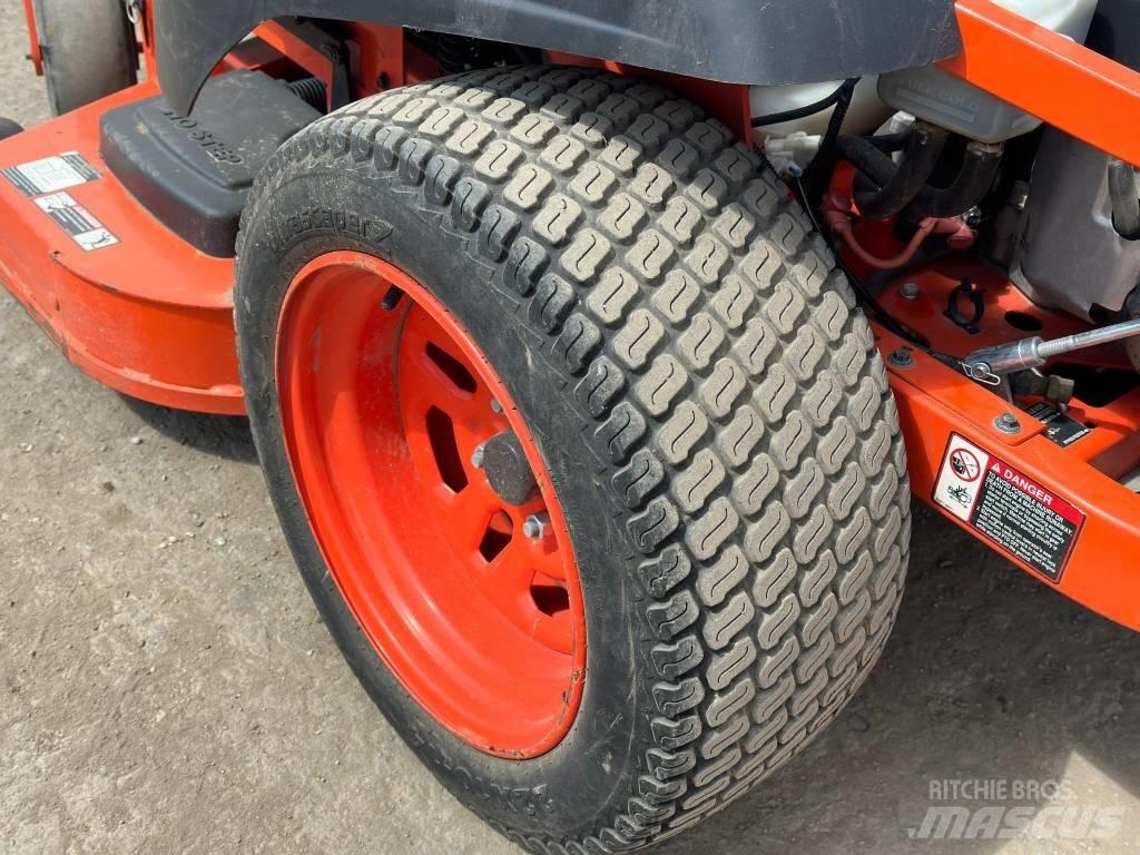 Kubota Z121S Kosiarki o zerowym promieniu skrętu