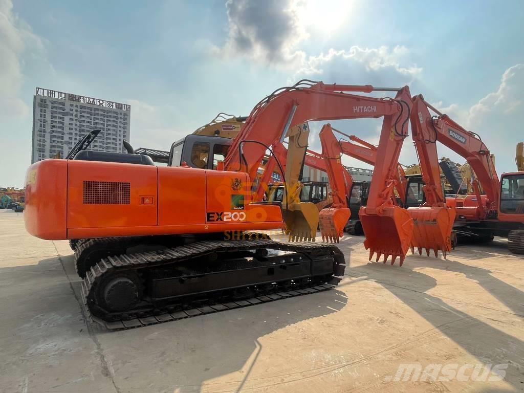 Hitachi EX 200 Koparki gąsienicowe