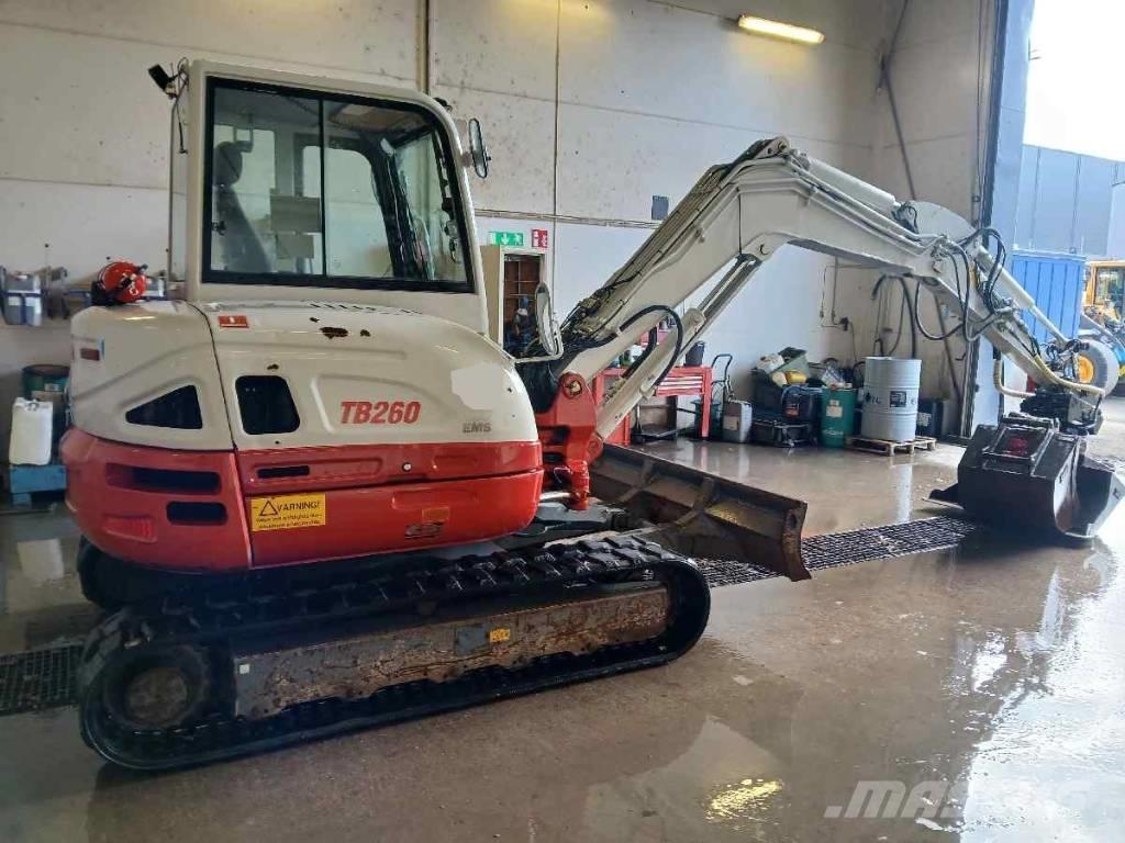 Takeuchi TB 260 Minikoparki