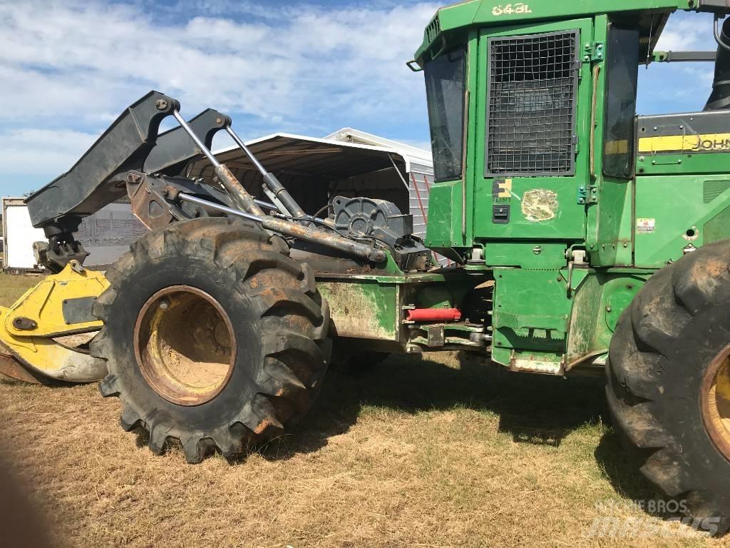 John Deere 648 L Skidery