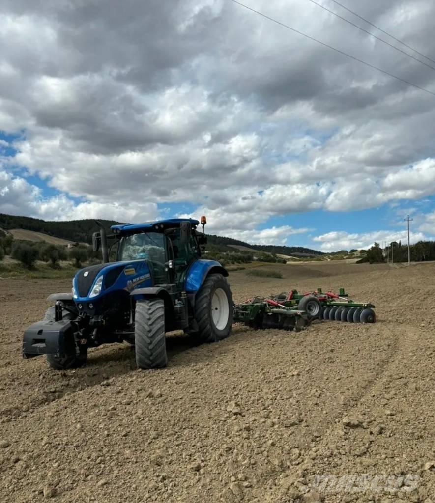 New Holland T 7.225 Ciągniki rolnicze