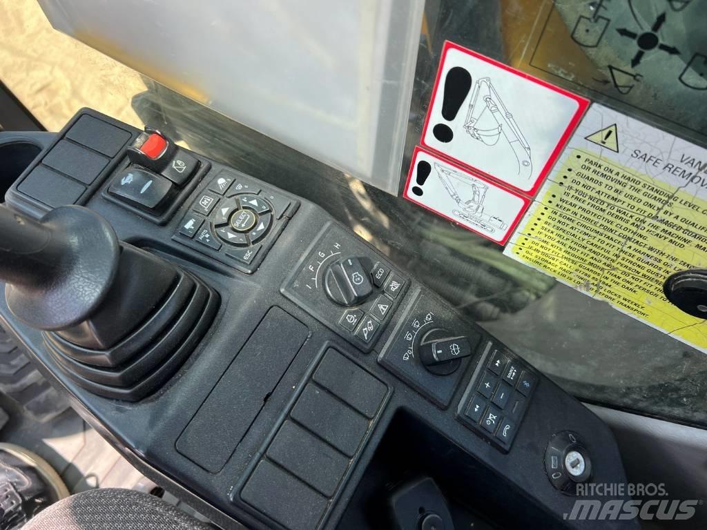 Volvo EC 220 DL Koparki gąsienicowe